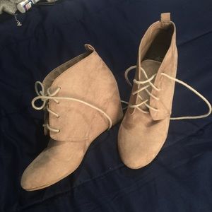 NEW DIRECTIONS BOOTIES🐿